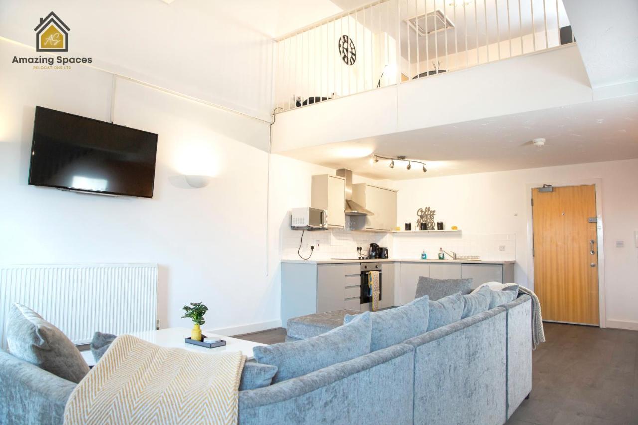 Large Unique 2 Bedroom Duplex Apartment With Private Parking & Free Wifi - Vat Qualifying By Amazing Spaces Relocations Ltd Warrington  Ngoại thất bức ảnh