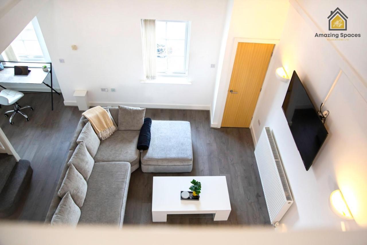Large Unique 2 Bedroom Duplex Apartment With Private Parking & Free Wifi - Vat Qualifying By Amazing Spaces Relocations Ltd Warrington  Ngoại thất bức ảnh