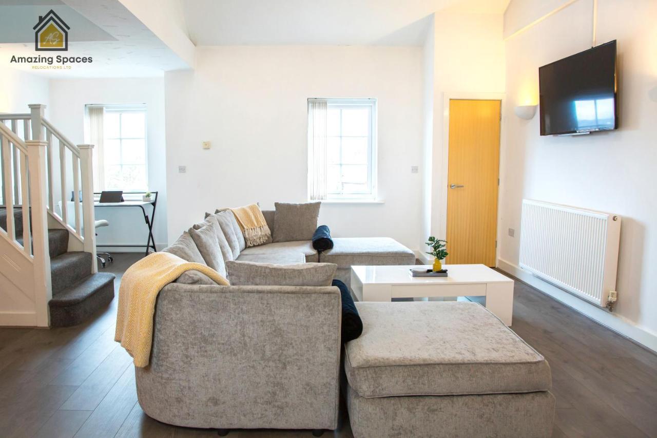 Large Unique 2 Bedroom Duplex Apartment With Private Parking & Free Wifi - Vat Qualifying By Amazing Spaces Relocations Ltd Warrington  Ngoại thất bức ảnh